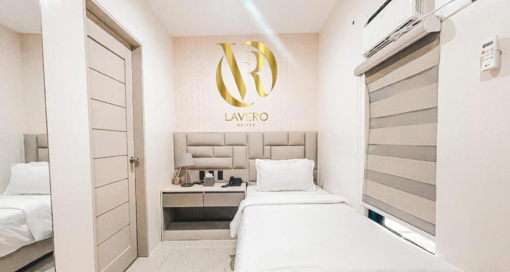 Lavero Suites Kalibo Extérieur photo