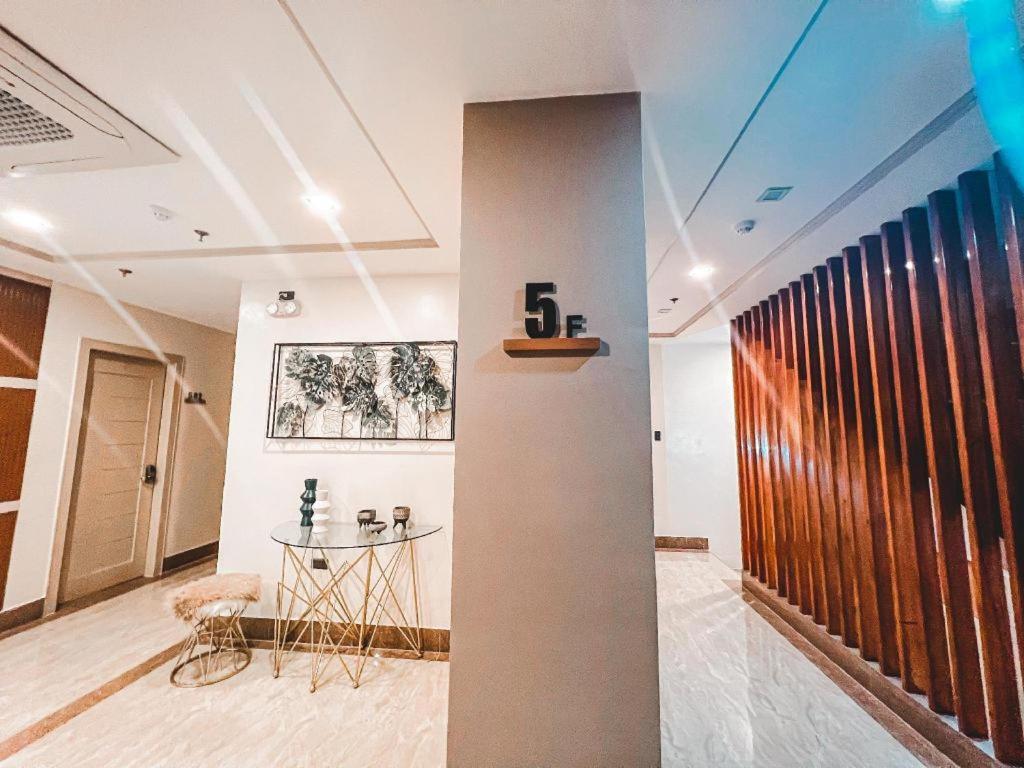Lavero Suites Kalibo Extérieur photo