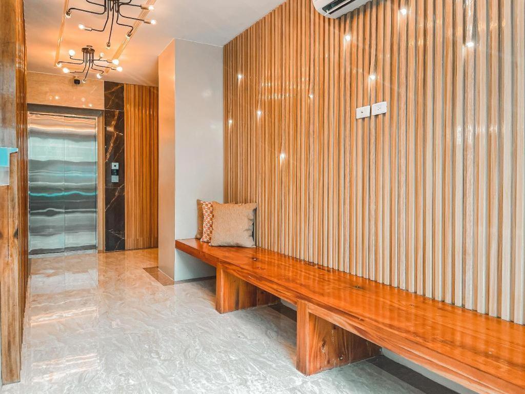 Lavero Suites Kalibo Extérieur photo